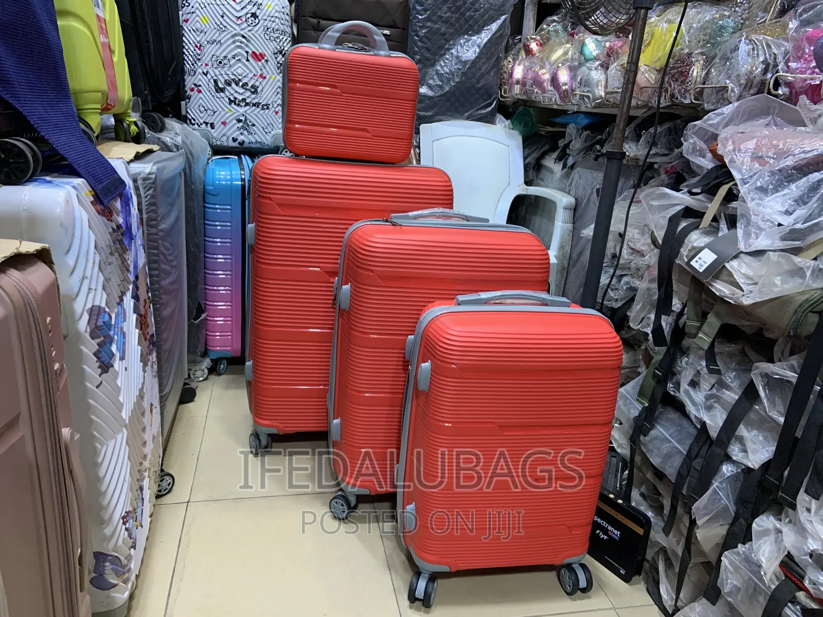 Set of Unbreakable Quality Travel Luggage With Kit