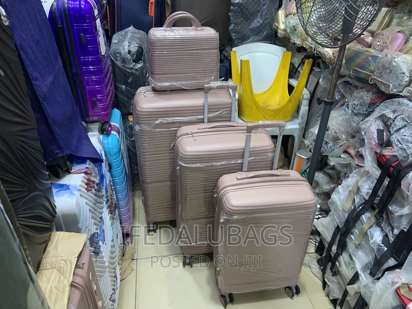 Set of Quality Unbreakable Good Pathner Travel Luggage
