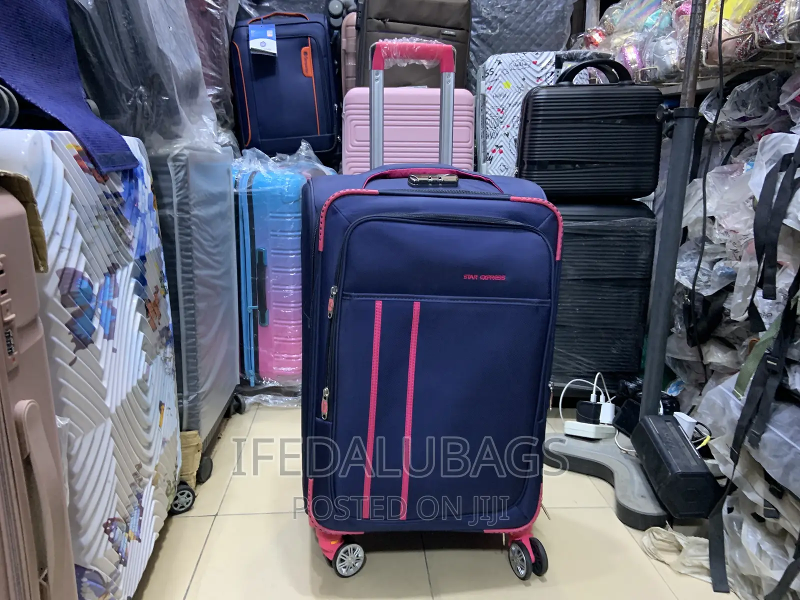 Medium Size Quality Travel Luggage With Detachable Wheels