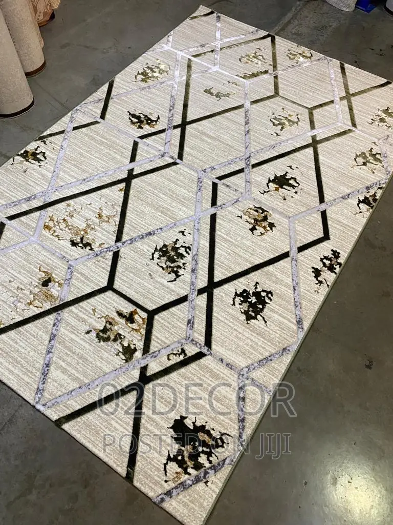 Floral Design Rug (5/7 and 7/10)