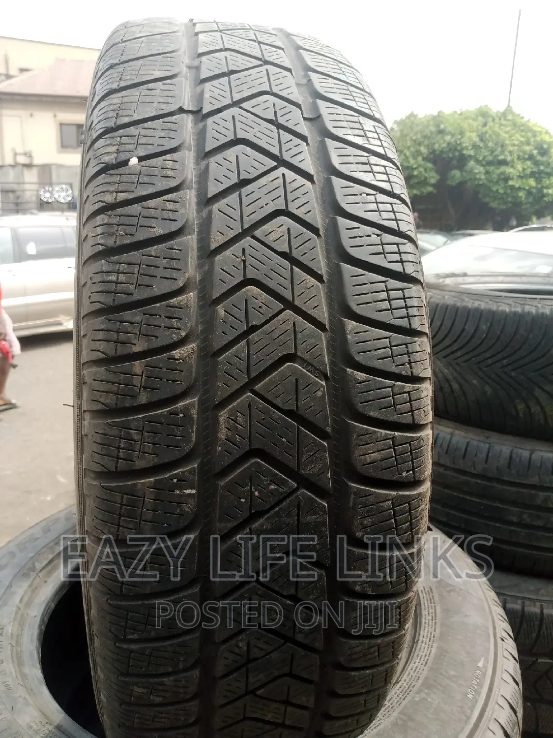 225/65r17 Tokunbo Tires