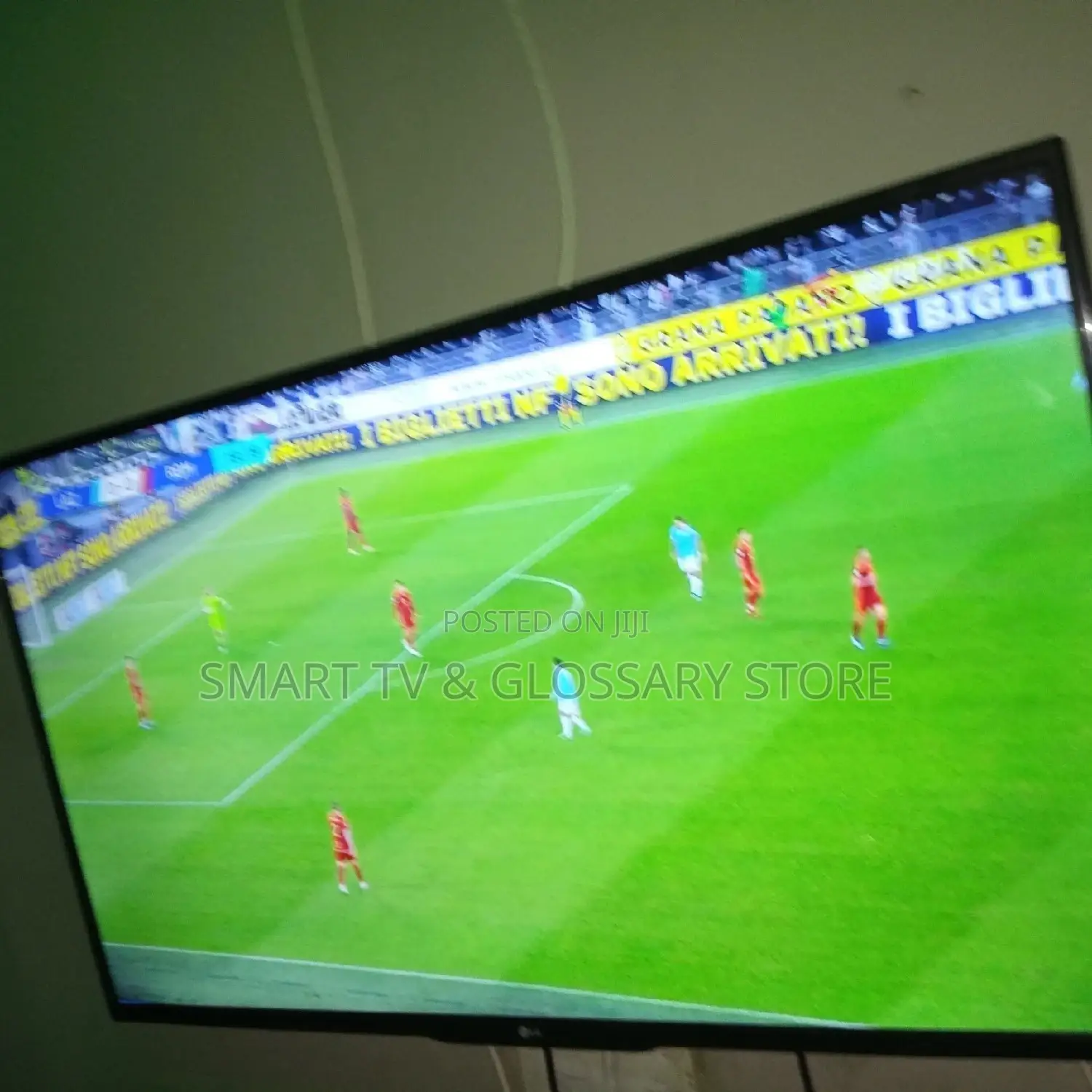 Lg Led 43 Inches Smart Tv With Free Wall Bracket