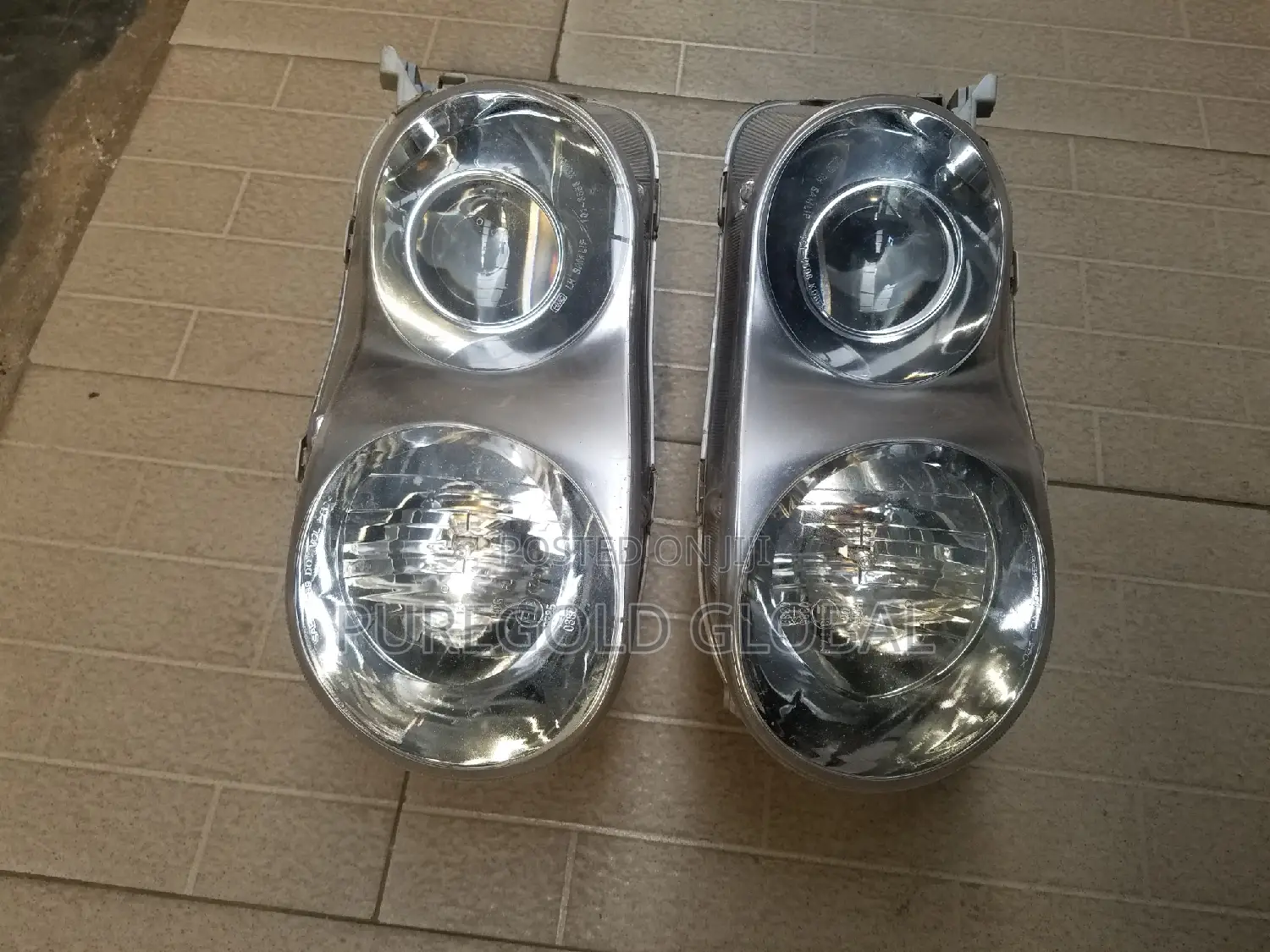 Hyundai Tiburon 2004 Model Headlamp