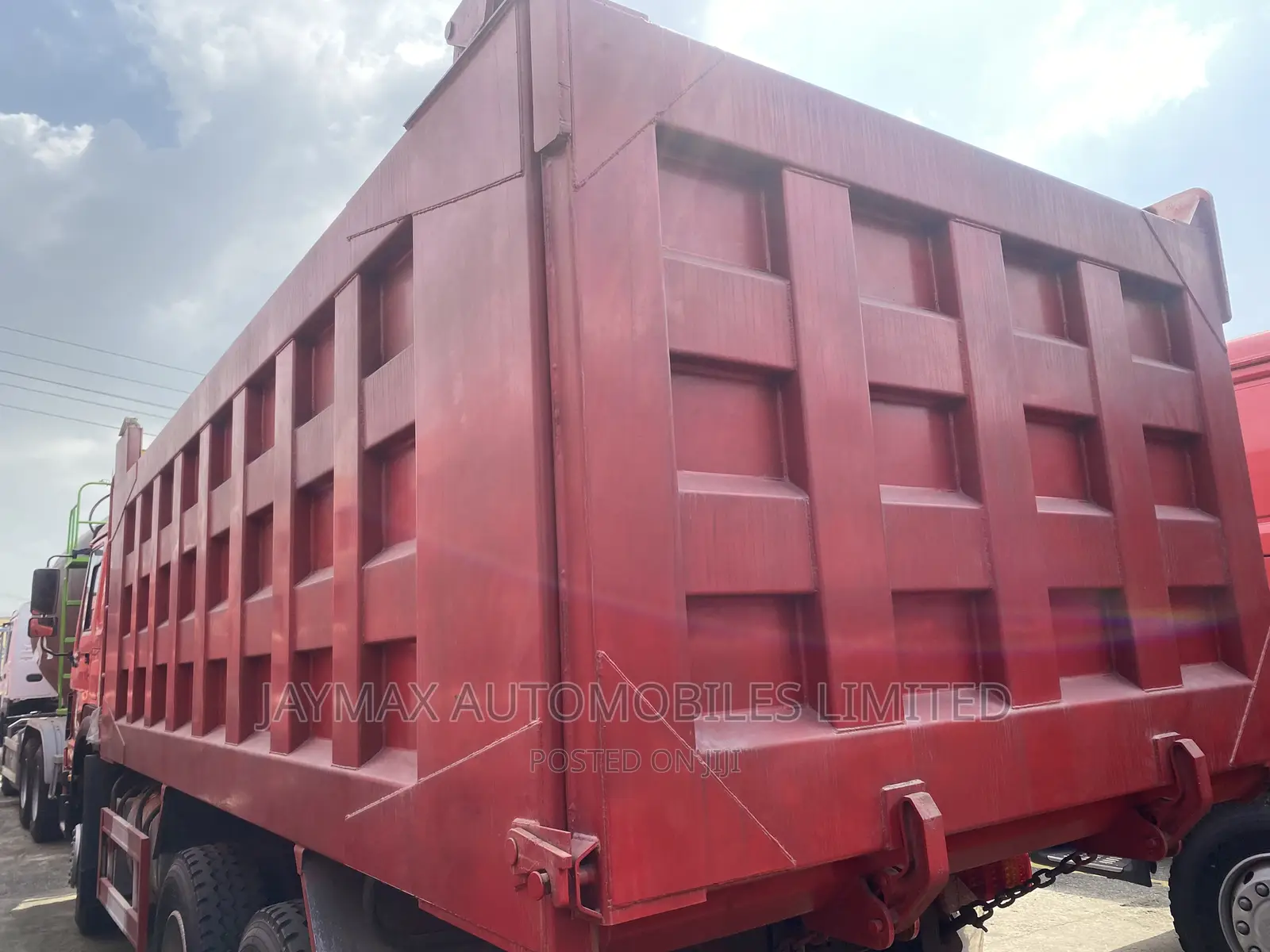 Howo 371 10tyres Red