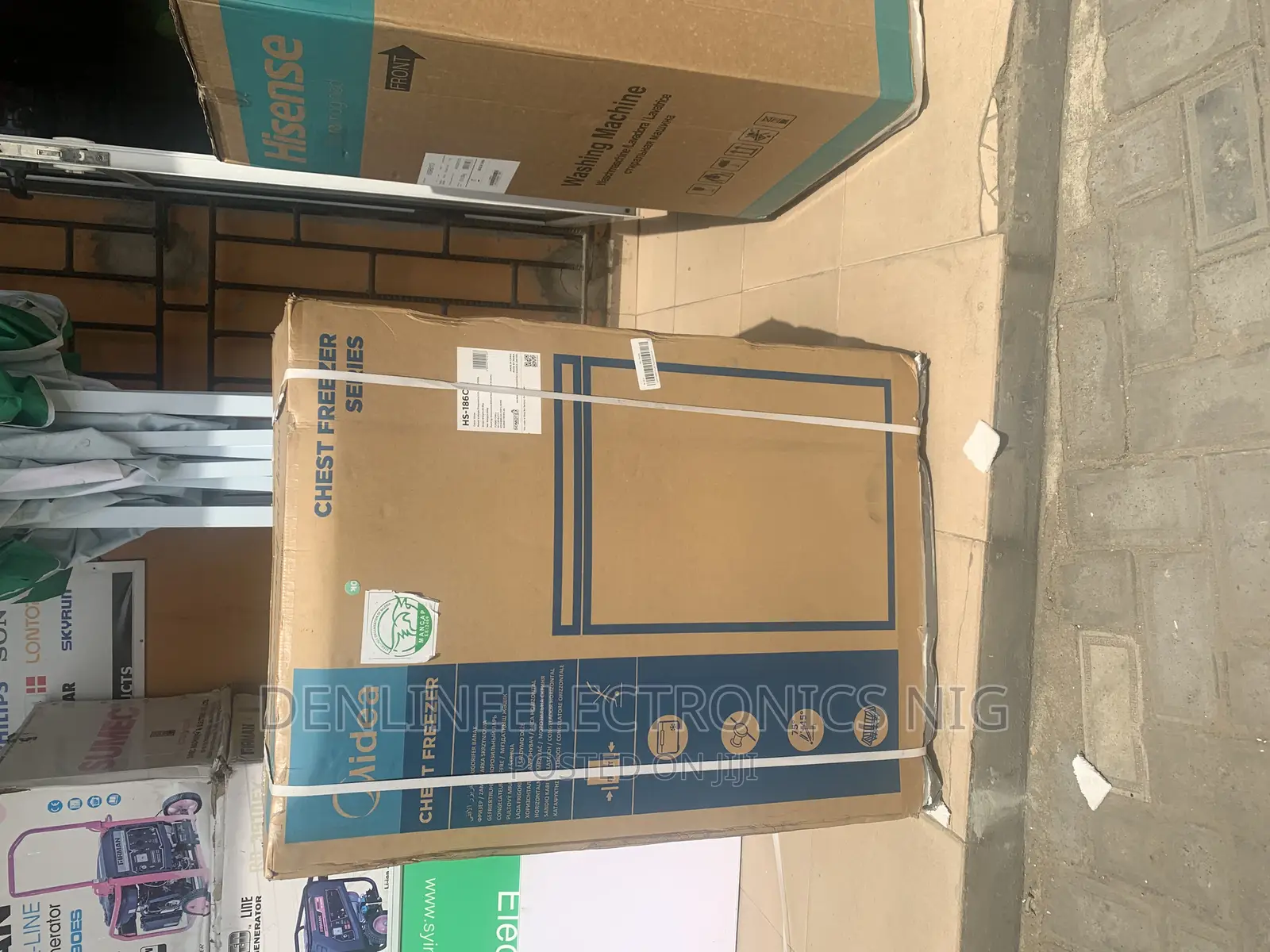 Midea 142liters Chest Freezer
