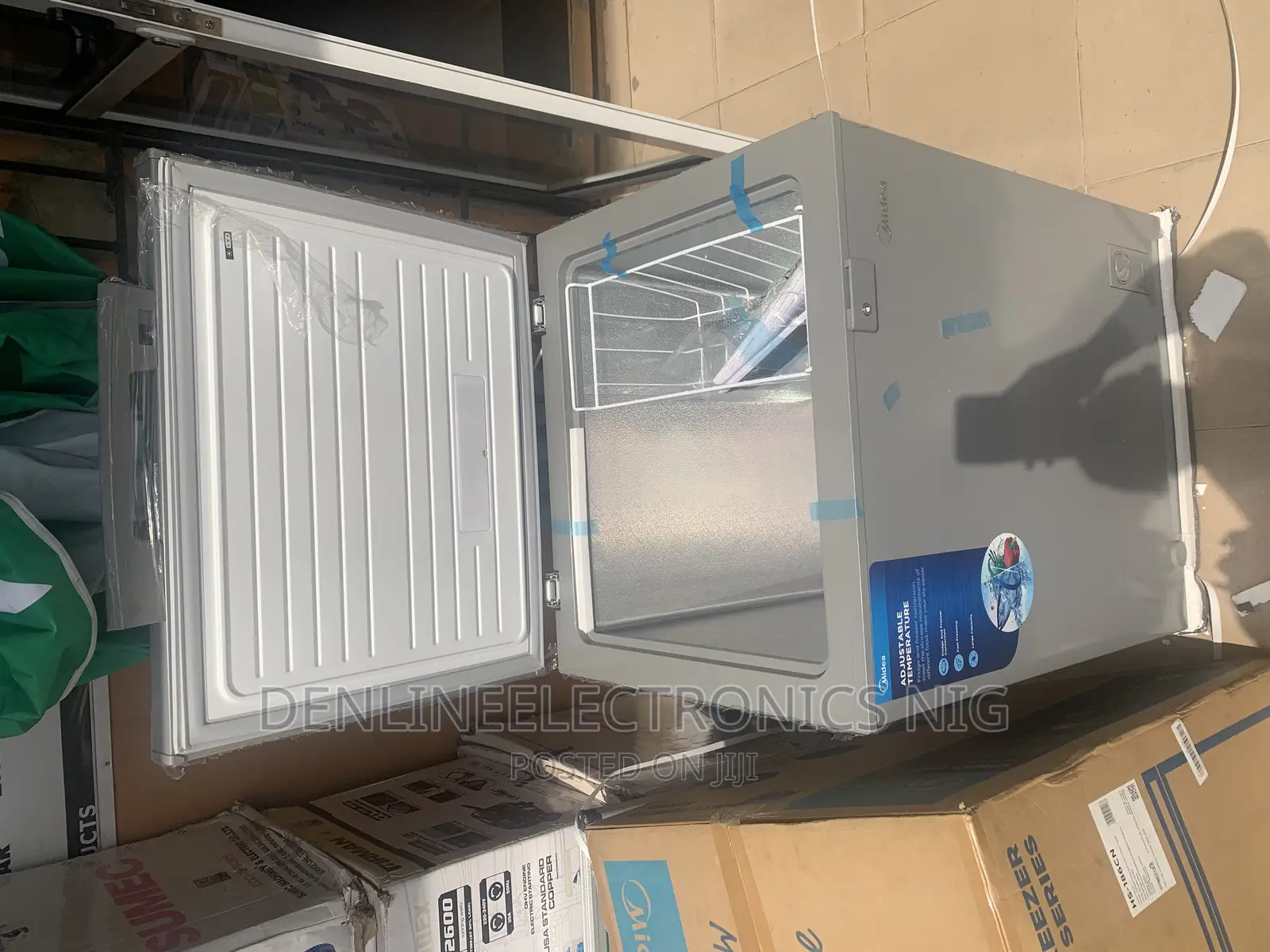 Midea 142liters Chest Freezer