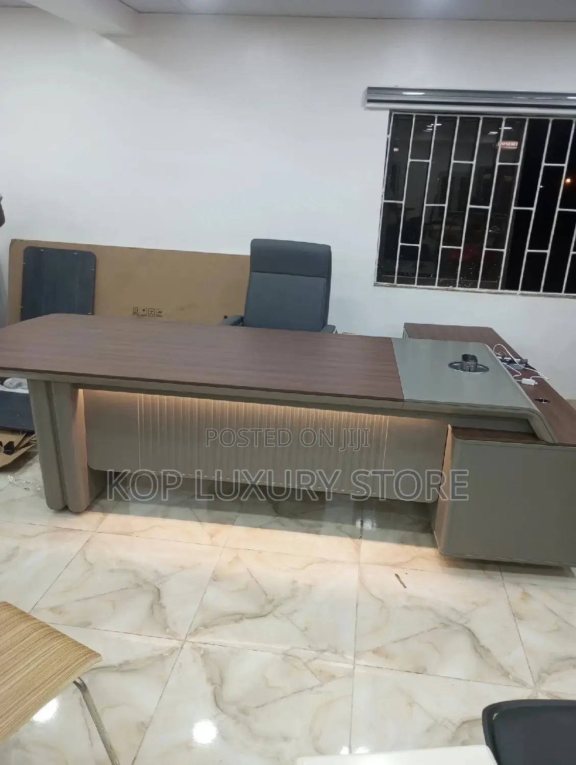 A Set of 2.4 Meters Super Classic Executive Office Table