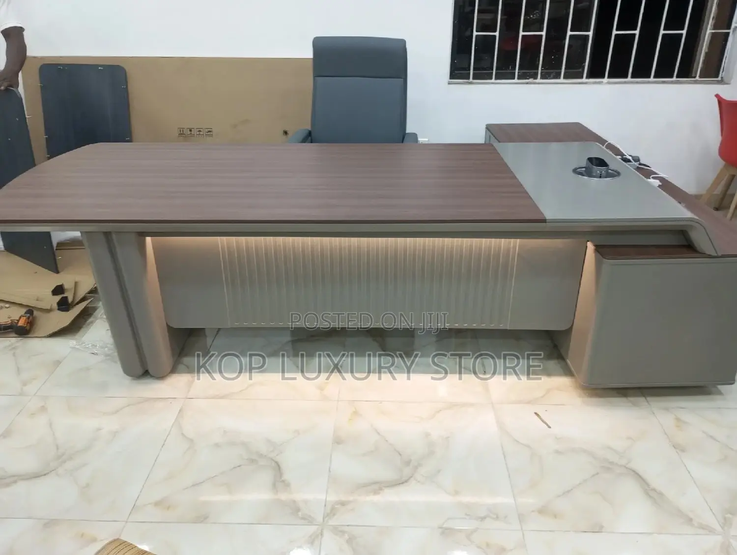 A Set of 2.4 Meters Super Classic Executive Office Table