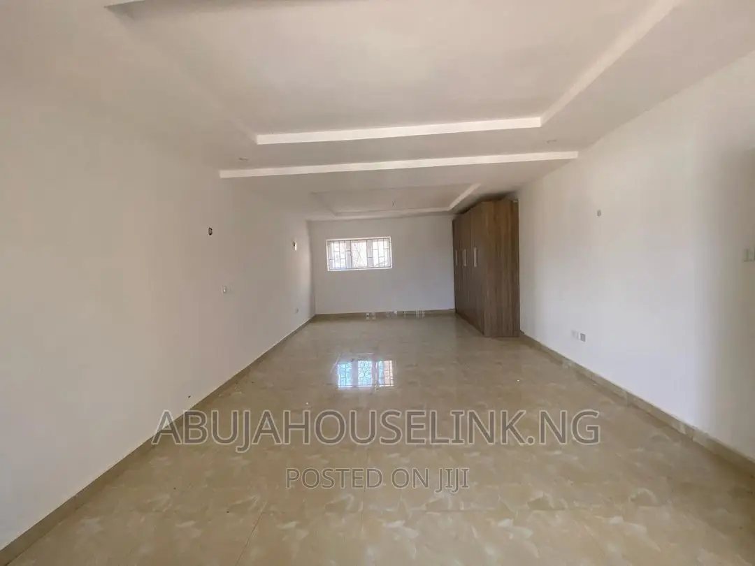 4bdrm Duplex in Guzape Abuja for sale