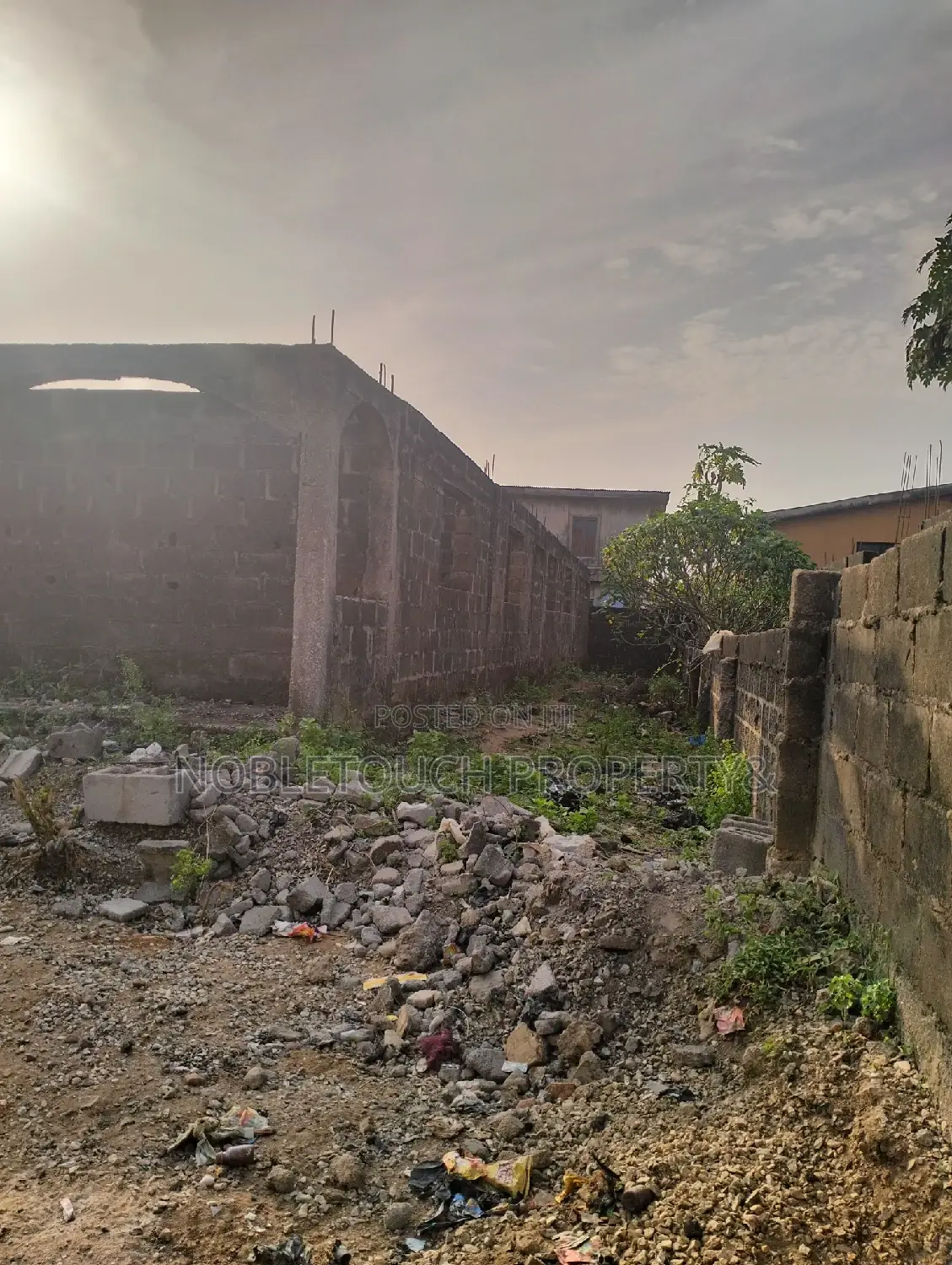 3bdrm Block of Flats in Governor Road Ikotun for sale