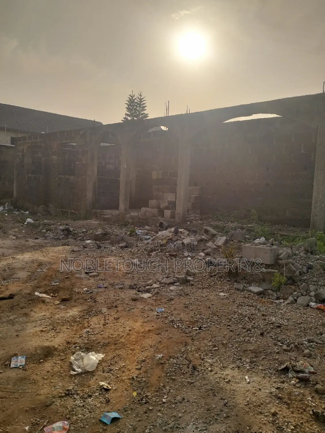 3bdrm Block of Flats in Governor Road Ikotun for sale