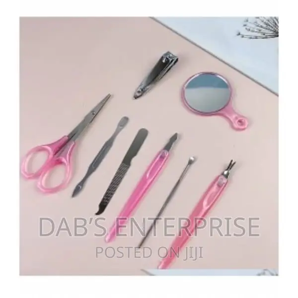 Apple Shaped Manicure Set