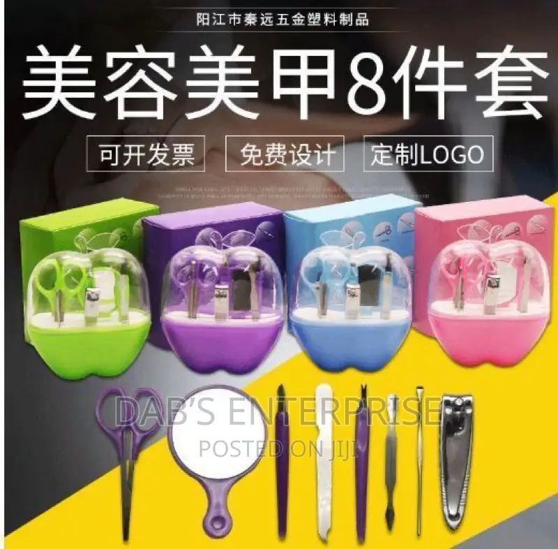 Apple Shaped Manicure Set