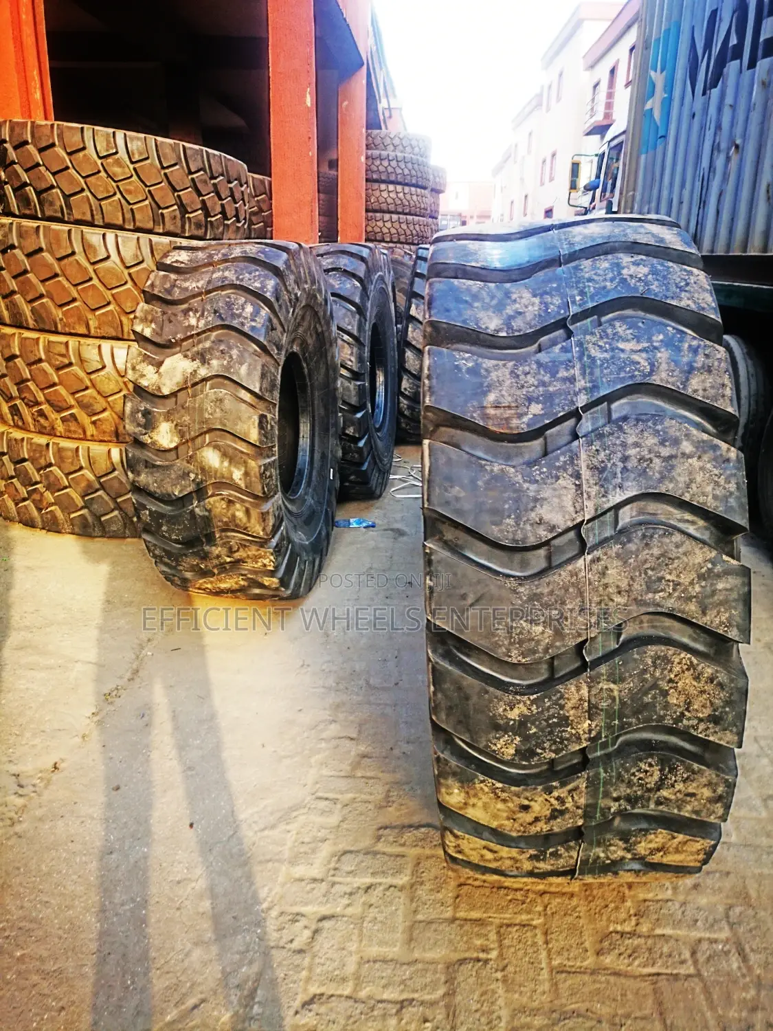 23.5-25 Maxtires Nylon Tubeless