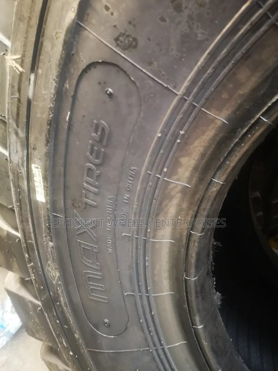23.5-25 Maxtires Nylon Tubeless