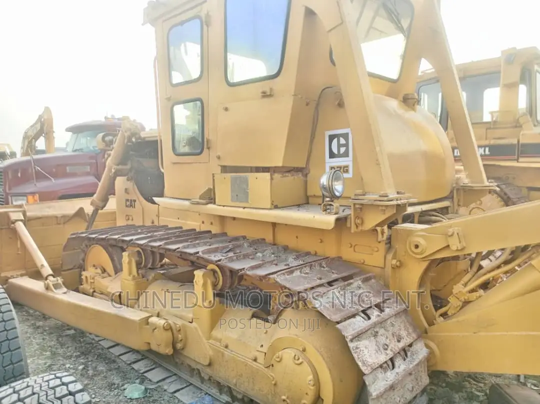 Dozer D7G Cat