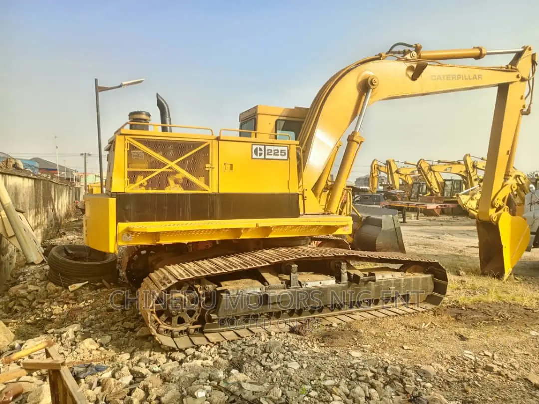 Excavator C 225