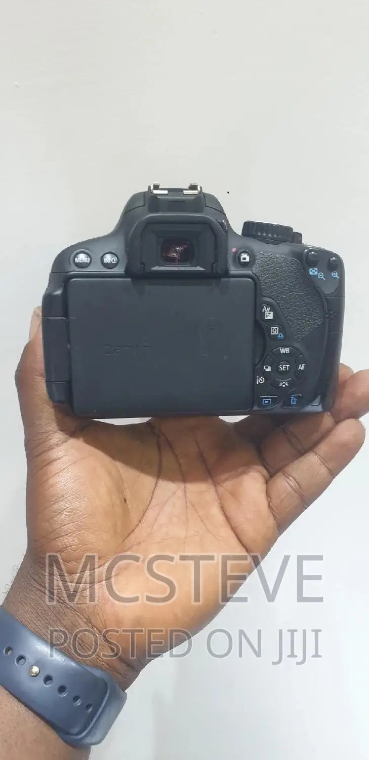 Canon EOS 650D DSLR Camera With 18 - 55MM Lens