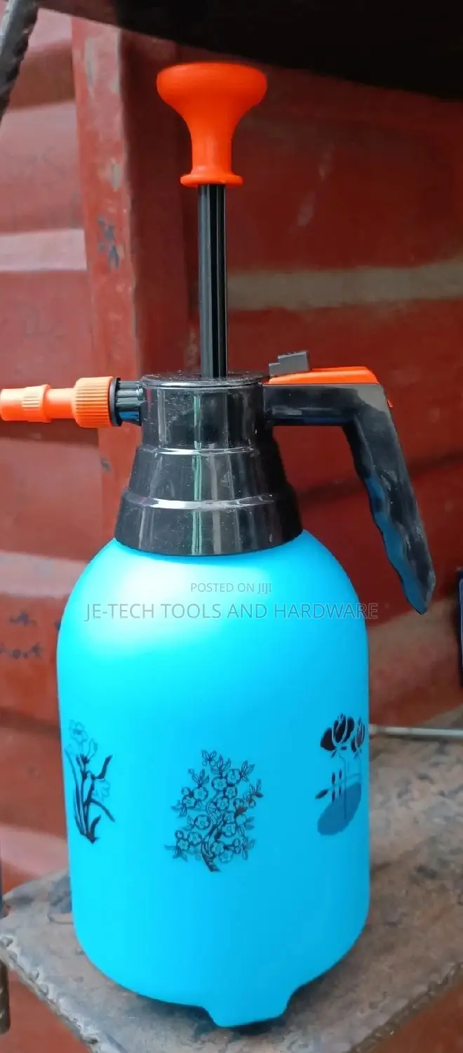 2L Plastic Pressure Sprayer