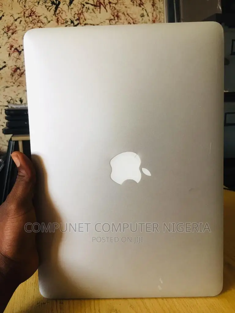 Laptop Apple MacBook 2015 8GB Intel Core I5 SSD 128GB