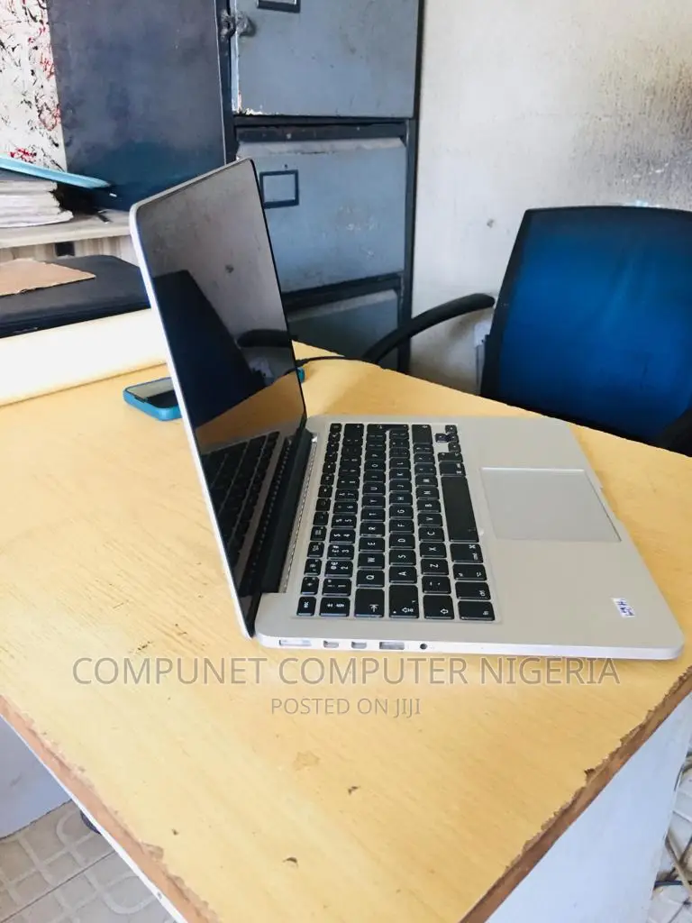 Laptop Apple MacBook 2015 8GB Intel Core I5 SSD 128GB