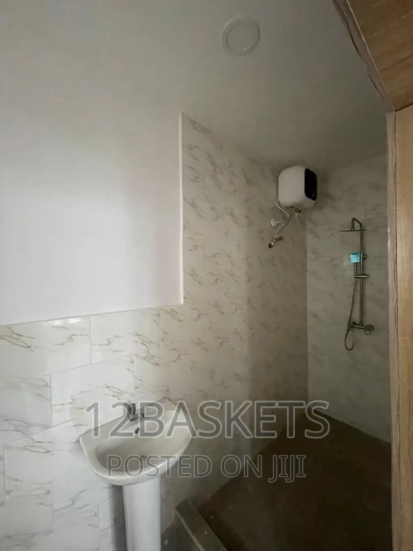 Furnished 4bdrm Duplex in Magodo Phase 1 for sale