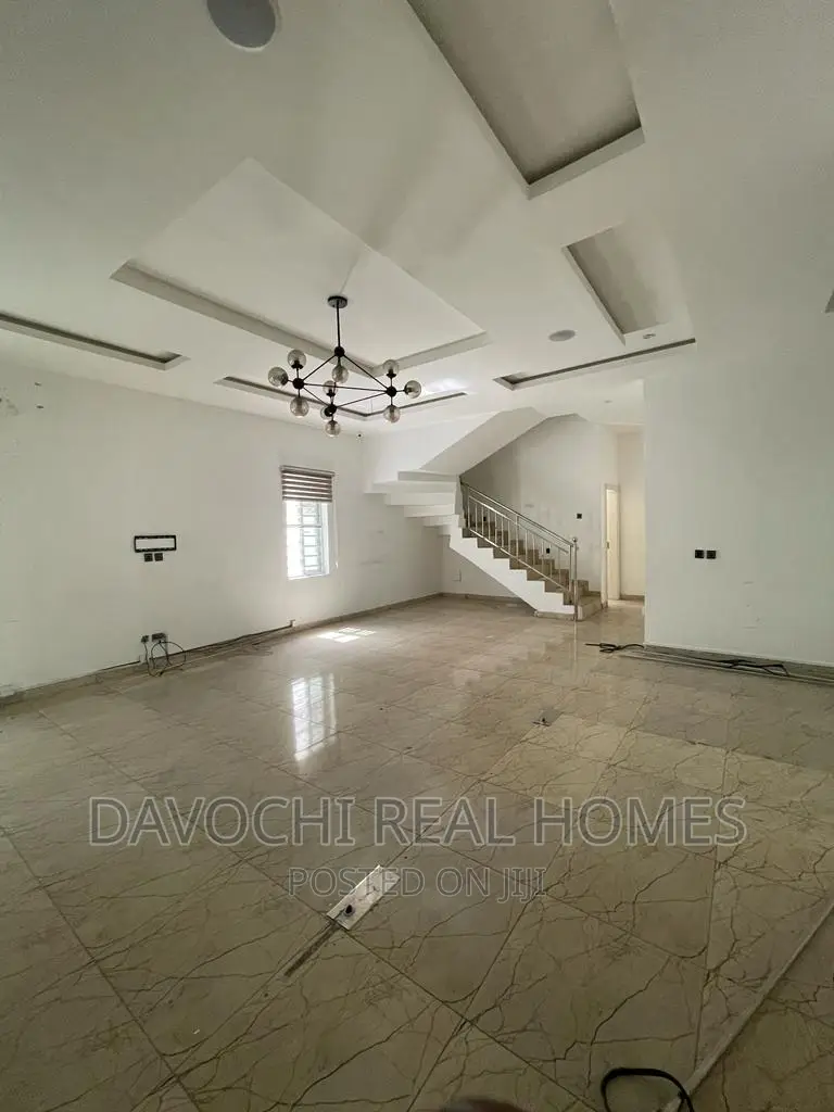 5bdrm Duplex in Victory Pack Estate, Lekki for rent