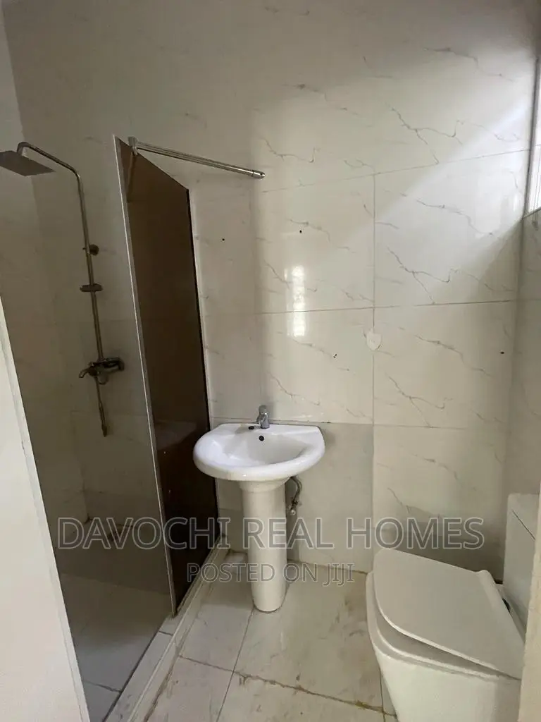 5bdrm Duplex in Victory Pack Estate, Lekki for rent