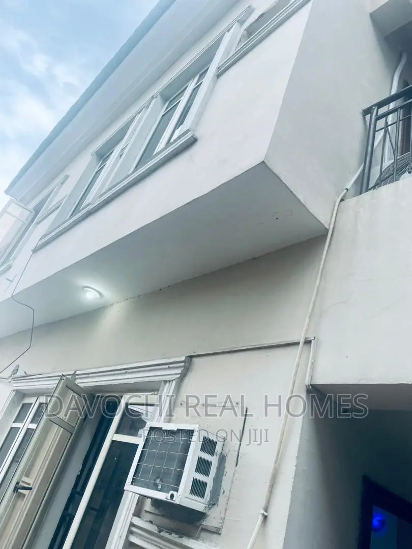 2bdrm Apartment in Ikota Villa Estate, Lekki for rent