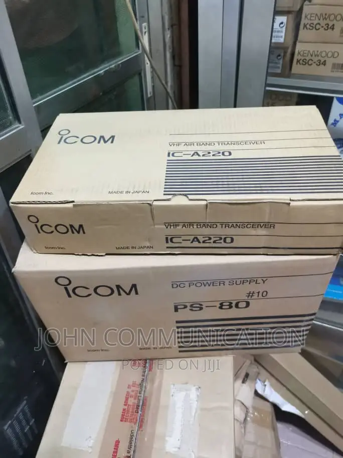 Icom Ic-A220 VHF Air Band Transceiver Complete Set