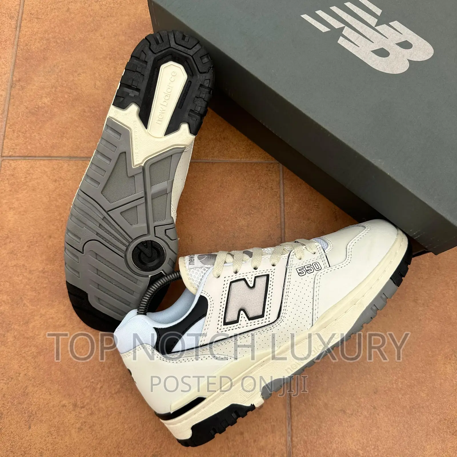 *Original New Balance 550 'Sea Salt' Cream/Black*