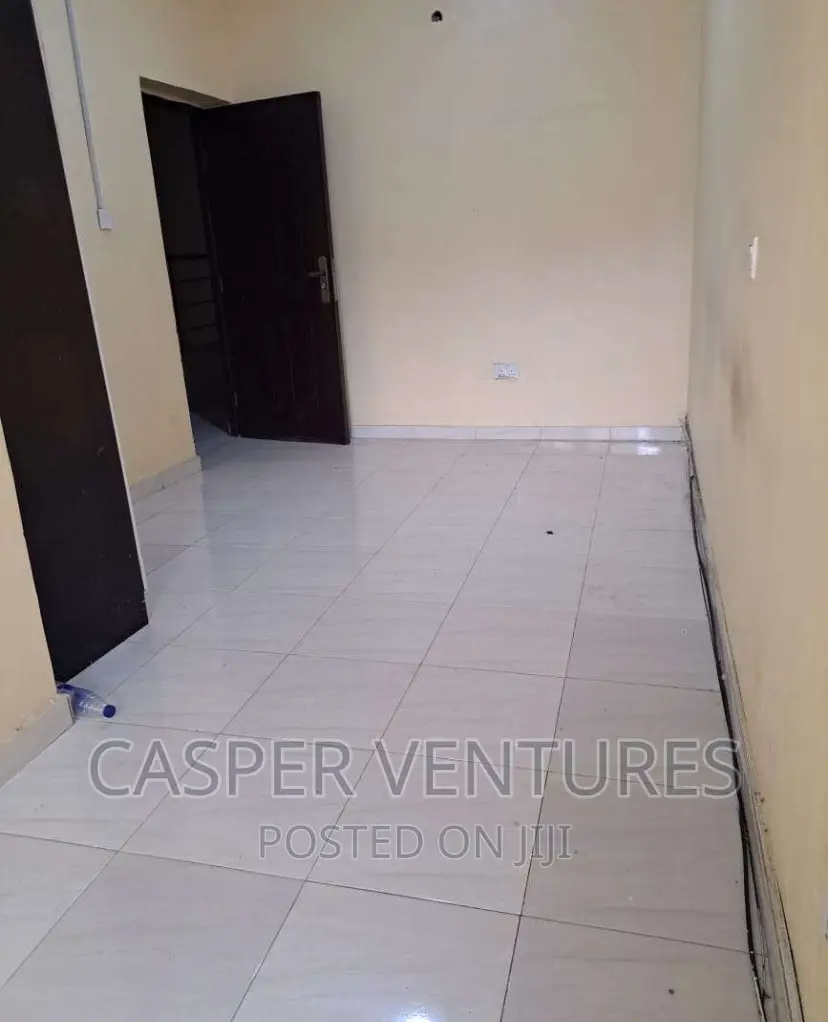 Studio Apartment in Lekki Paradise, Chevron for rent