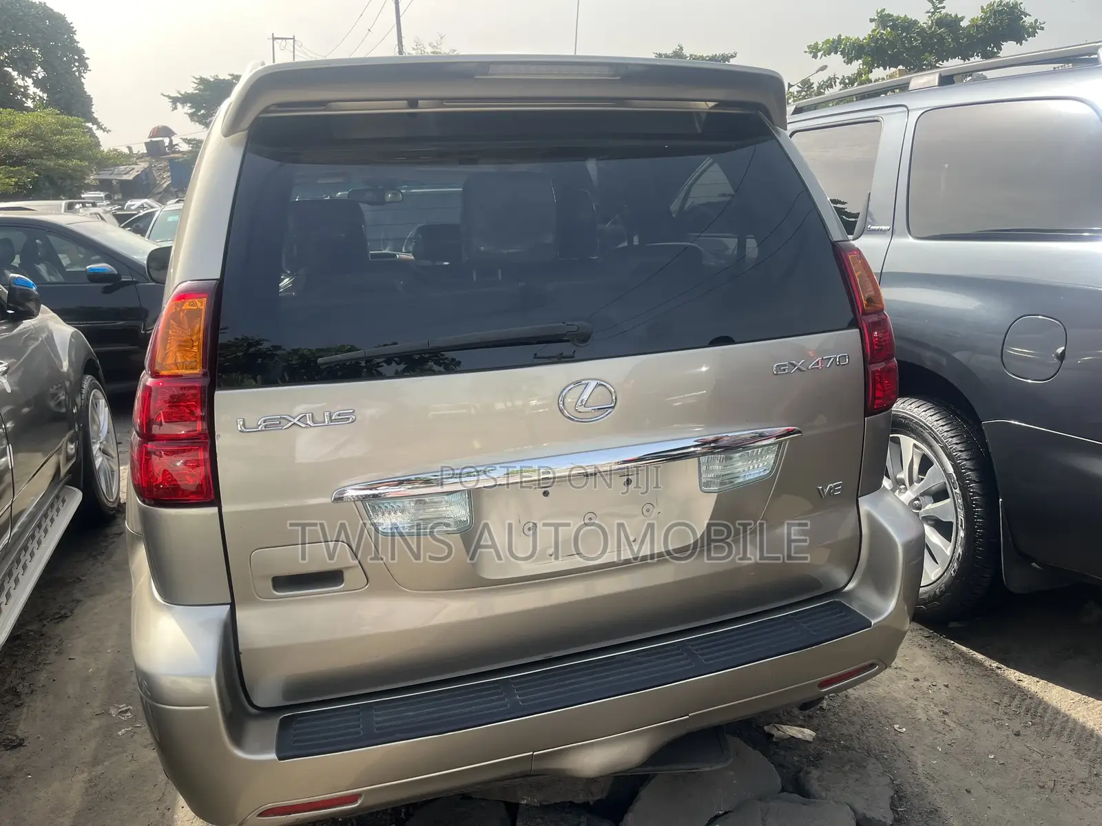 Lexus GX 470 Sport Utility 2006 Gold