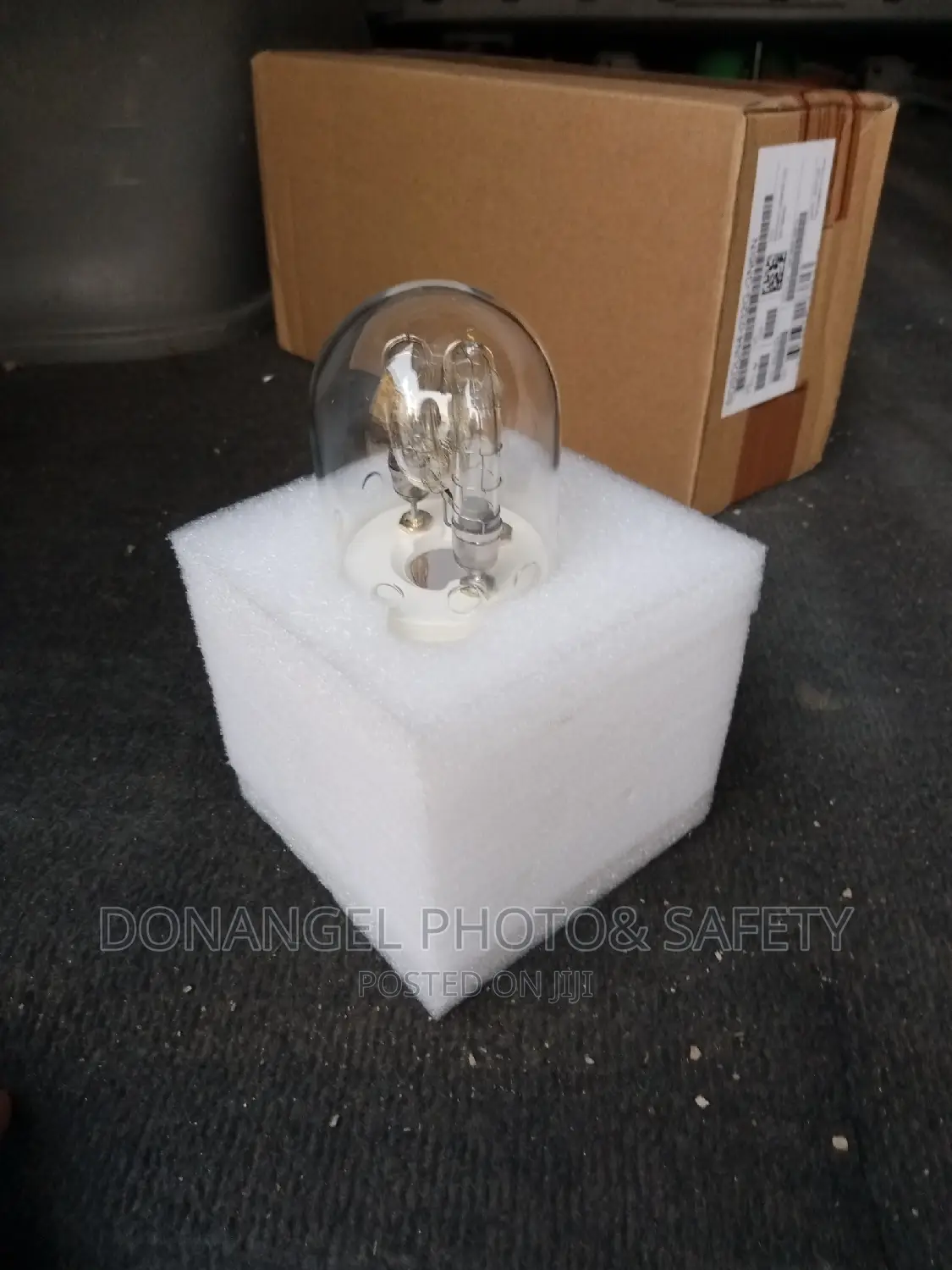 AD600BM Bulb