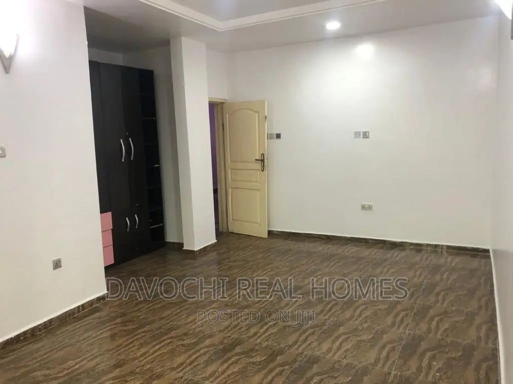 2bdrm Apartment in Ikate Lekki for rent