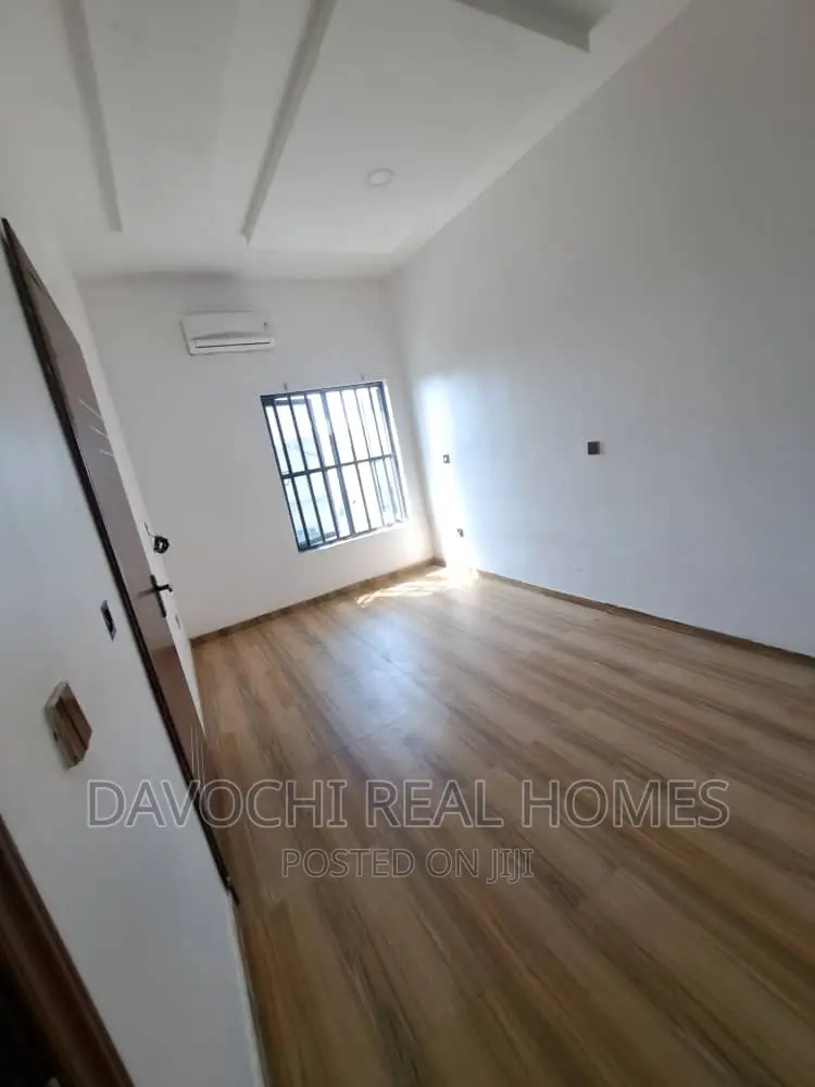 2bdrm Apartment in Ikate, Lekki for rent