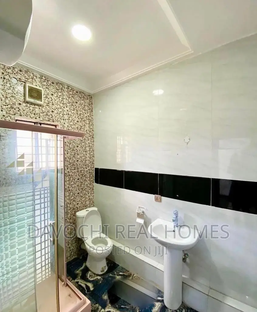 2bdrm Apartment in Ikate, Lekki for rent