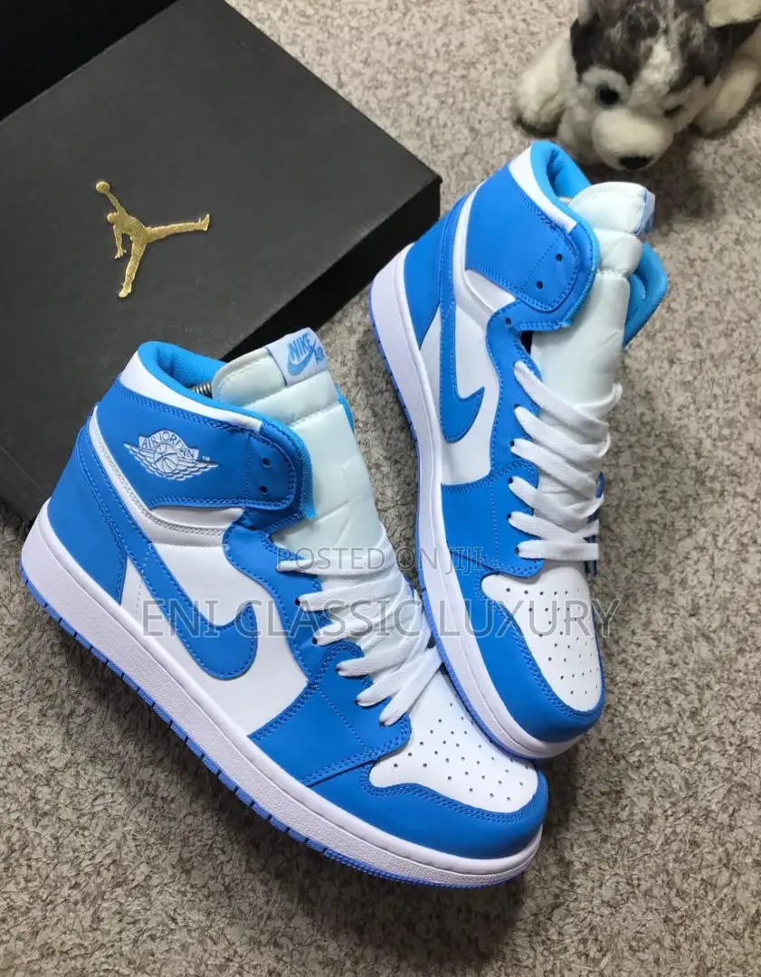 Super High Quality Nike Sb Sneakers Available In Store