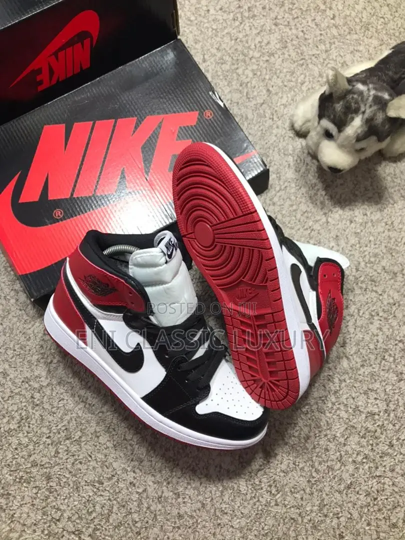 Super High Quality Nike Sb Sneakers Available In Store