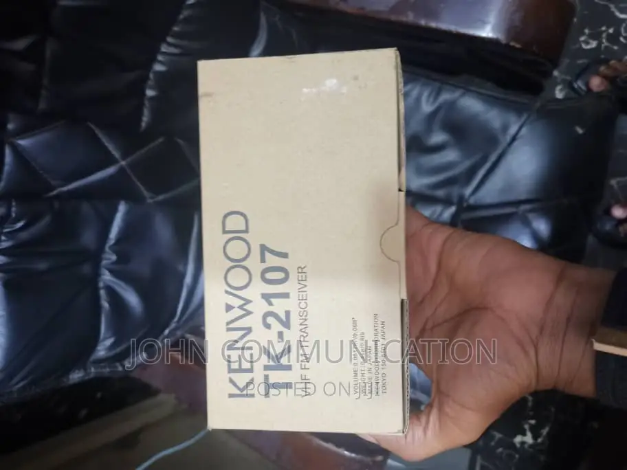 Kenwood Tk-2107 VHF Fm Walkie-Talkie Radio