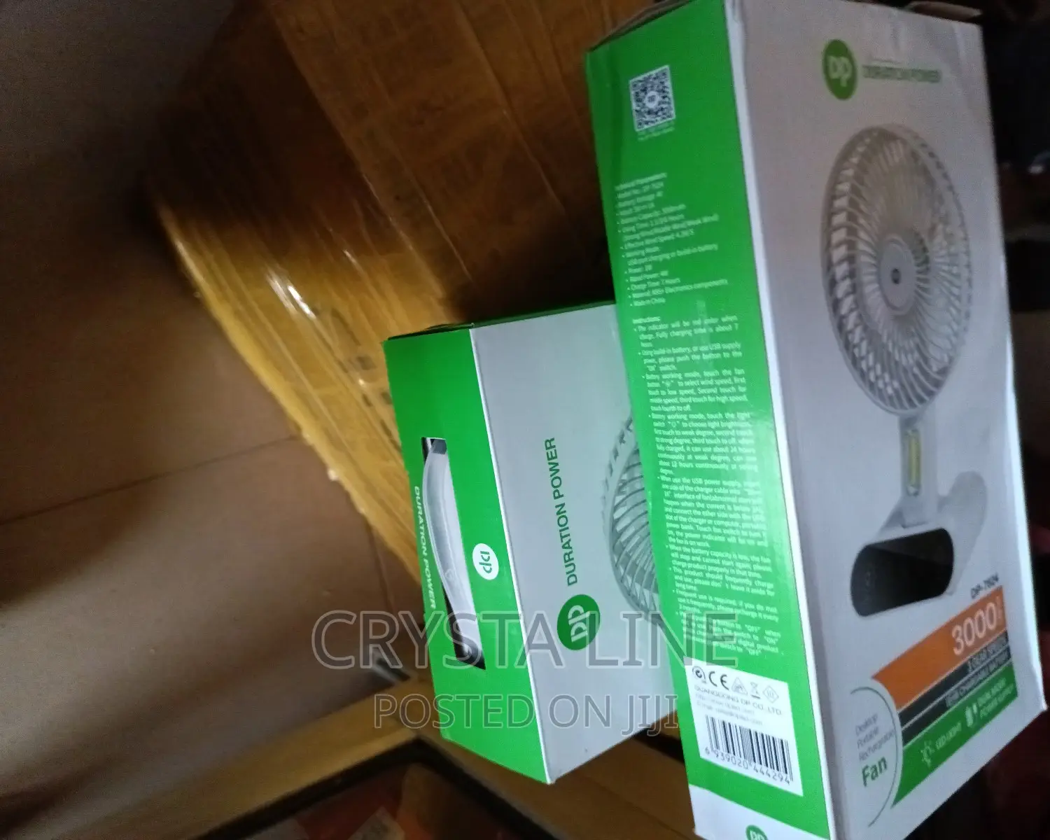 Dp Rechargeable Solar Fan With a Durable Battery Life