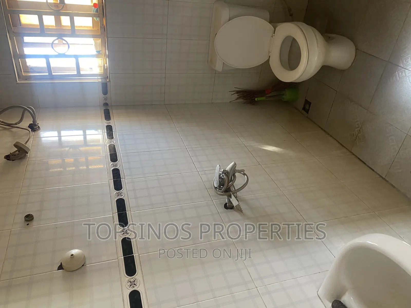 2bdrm Block of Flats in Dawaki for rent