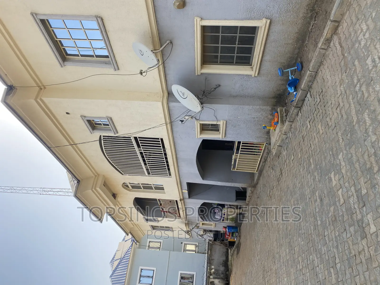 2bdrm Block of Flats in Dawaki for rent