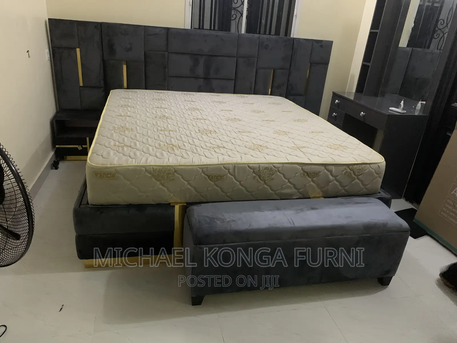 Adorable Set of 6b6 Padded Bed With Ottoman