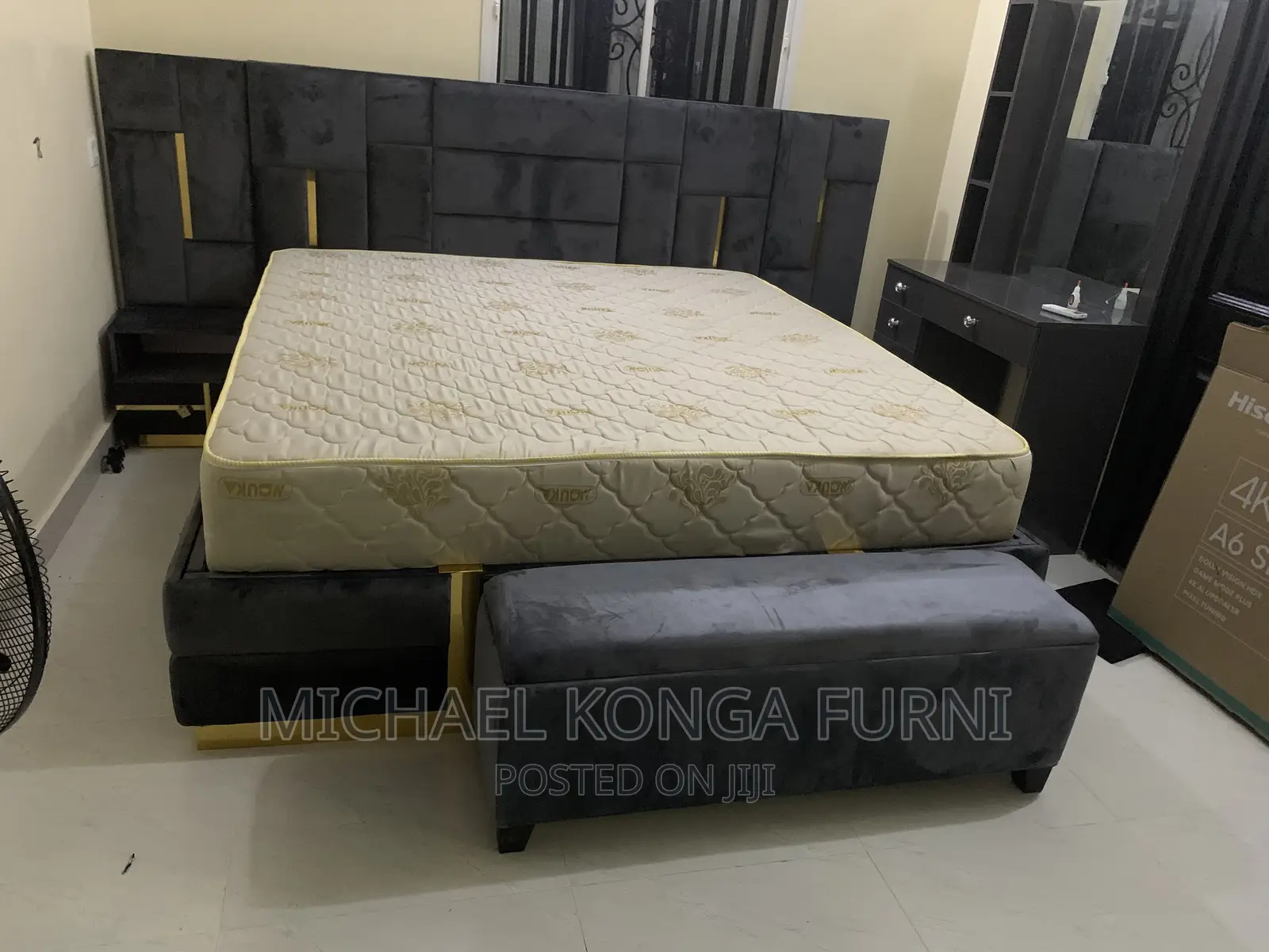 Adorable Set of 6b6 Padded Bed With Ottoman