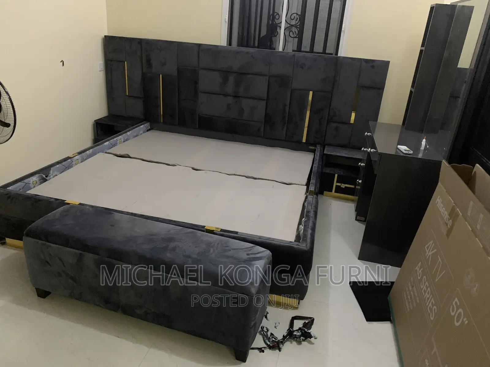 Adorable Set of 6b6 Padded Bed With Ottoman