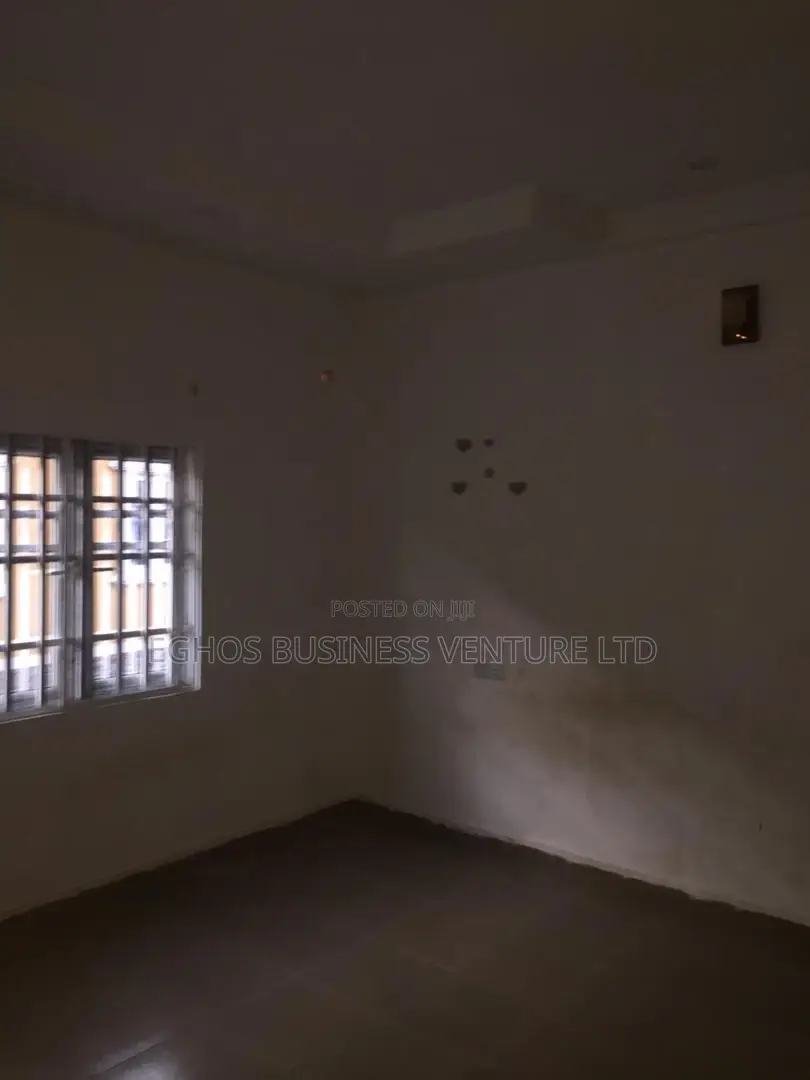 2bdrm Block of Flats in Benin City for rent