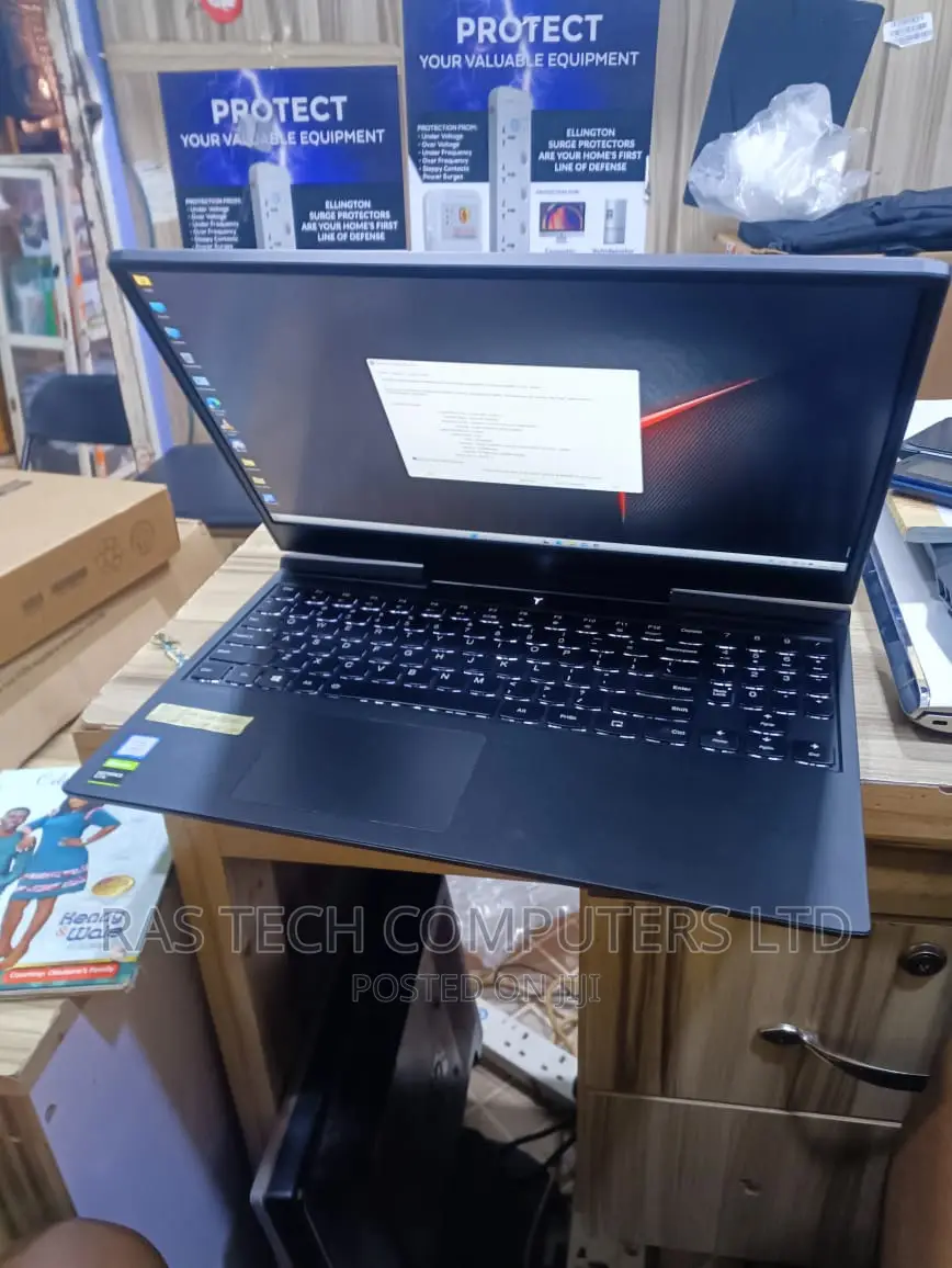 Laptop Lenovo 16GB Intel Core I7 SSHD+SSD 512GB