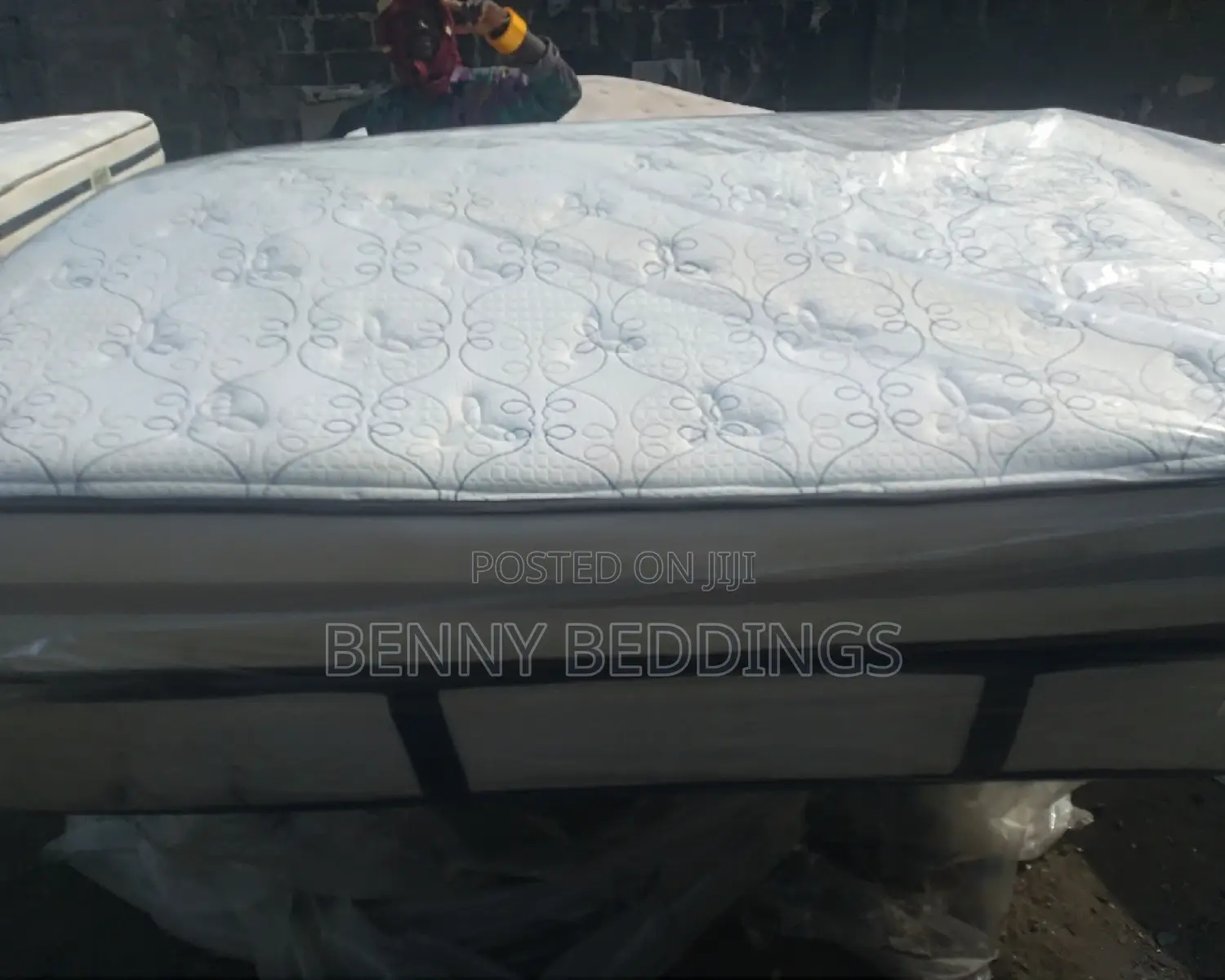 Order for Your Canadian 6x6 Hybrid Mattress Get 1 Fiba Pilow