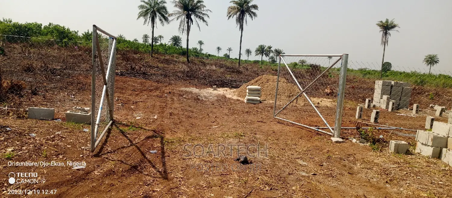 Chain Link Farm Fencing With Straightened Wire